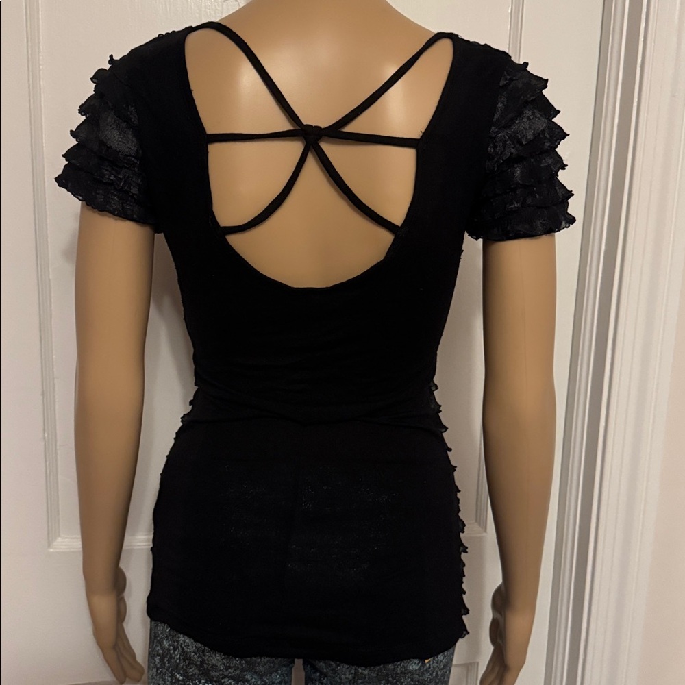 Layered Ruffle Detail Top - Picture 2 of 7